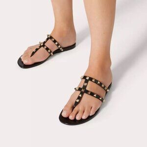Valentino Garavani Jelly Rockstud Thong Sandals
